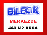 bilecik merkez de yerleşim yerleri ve yola yakın konumda 440 m2 arsa